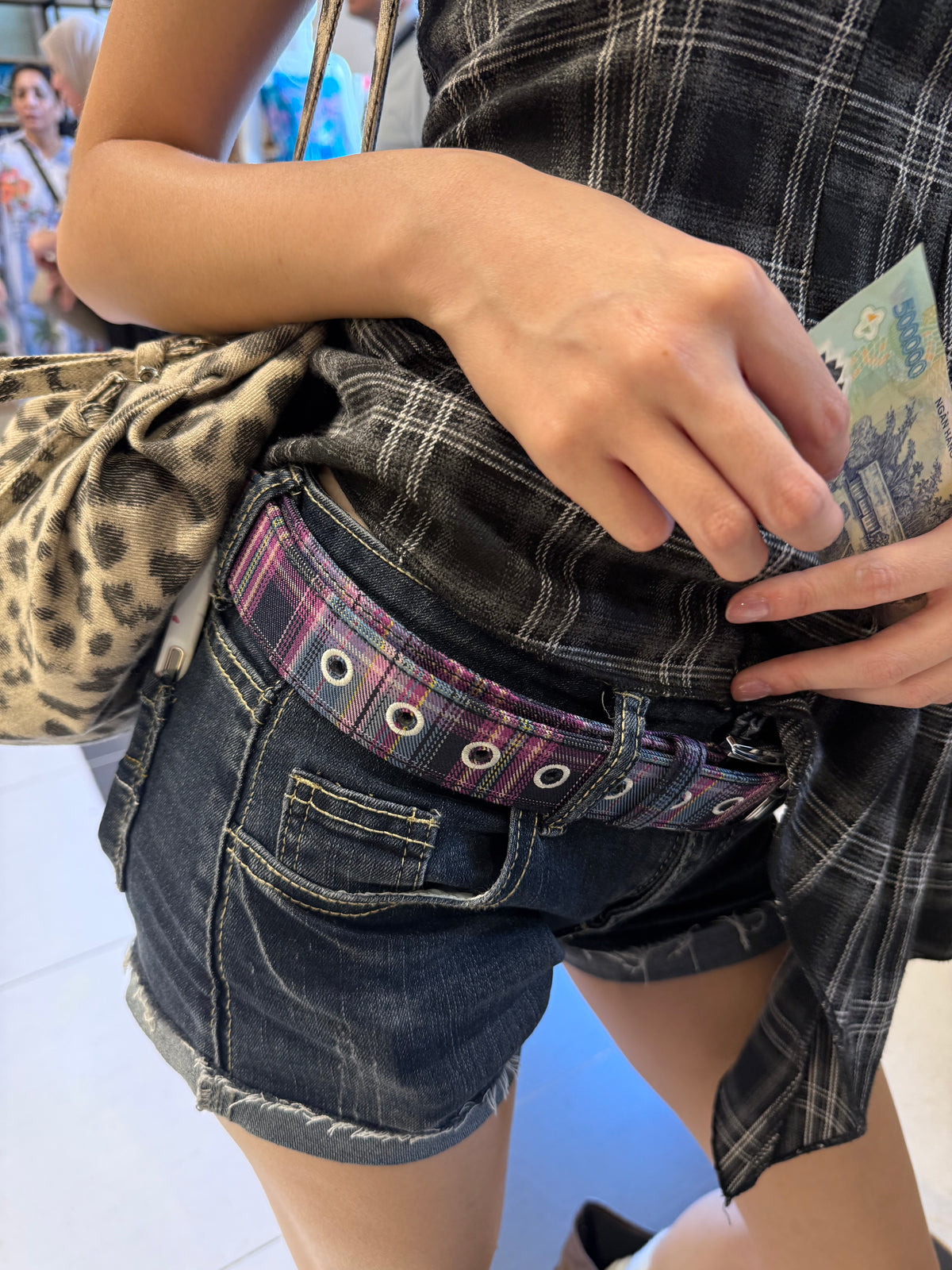 PLUM PLAID BELT